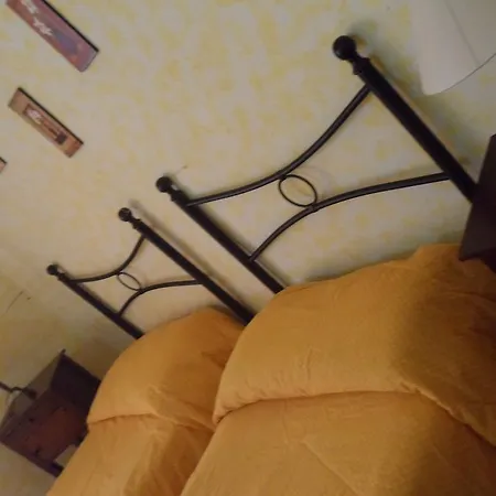 לינה וארוחת בוקר Il Vecchio Messina טראפאני