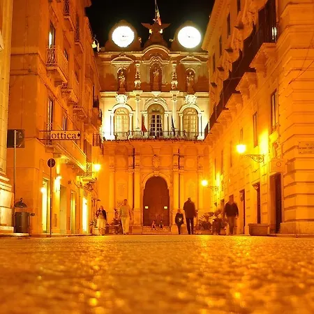 Il Vecchio Messina לינה וארוחת בוקר